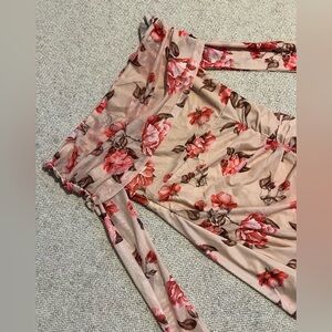 NWT shein off the shoulder long sleeve floral dress